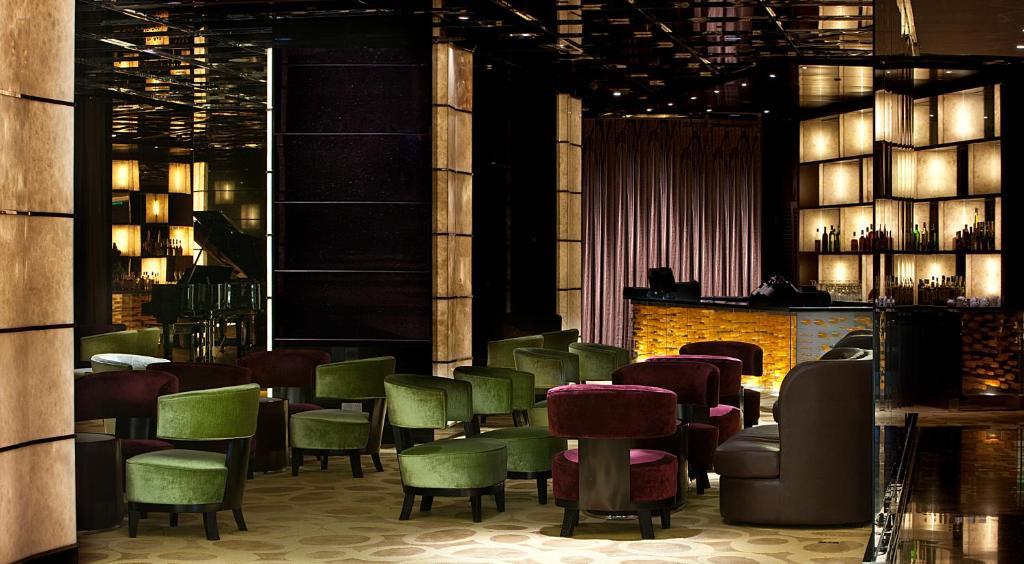 Hotel Ramada Plaza Lianyungang Exterior foto